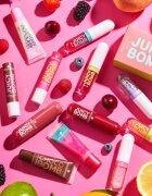 essence Choco Bomb třpytivý lesk na rty 10 ml