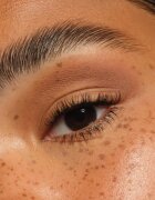 essence Cream Eyeshadow Matte krémové oční stíny s matným efektem odstín 01 Oak 5 g