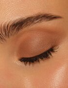 essence Cream Eyeshadow Matte krémové oční stíny s matným efektem odstín 01 Oak 5 g