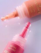 essence Disney The Little Mermaid tekutá tvářenka odstín 02 A Splash Of Freedom 17 ml