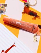 essence DOG GANG OR CAT CREW?!? DOG LOVERS tónovací balzám na rty s peptidy odstín 01 Best Buddy 13 ml