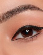 essence Eyeliner Pen oční linky v peru odstín 010 Blackest Black 1.1 ml