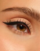 essence Eyeliner Pen precizní voděodolná linka pro dlouhotrvající efekt 1.2 ml