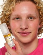 essence glow like HONEY sérum ve spreji 50 ml