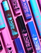 essence I LOVE EXTREME crazy volume voděodolná řasenka pro objem odstín 01 Cozy Brown 12 ml