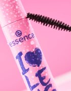 essence I LOVE LENGTH voděodolná řasenka pro objem odstín 01 Ultra Black 9 ml