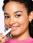 essence Juicy Bomb balzám na rty odstín 06 Wake Me Up Before You Coco 2 g