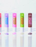 essence Juicy Bomb balzám na rty odstín 06 Wake Me Up Before You Coco 2 g