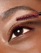 essence Lash PRINCESS řasenka pro efekt umělých řas odstín Burgundy 12 ml