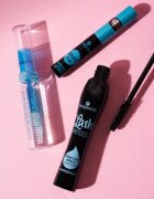 essence Lash PRINCESS řasenka pro efekt umělých řas voděodolná odstín Black 12 ml