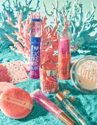 essence LIFE in CORAL rozjasňující tvářenka v tyčince odstín 01 Glowin' Coraltastic Baby! 7 g