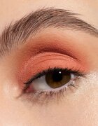 essence Matte tekuté oční stíny odstín 03 Peach Pop 3 ml
