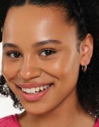 essence Micro Precise precizní tužka na obočí odstín 04 Neutral Brown 0.05 g