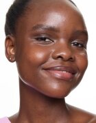 essence milky GLAZED hydratační podkladová báze pod make-up s rozjasňujícím efektem 50 ml