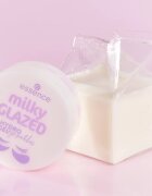 essence milky GLAZED hydrogelové polštářky na oční okolí 60 ks