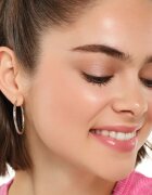 essence mono pearly třpytivé oční stíny odstín 02 Silky Taupe 2 g