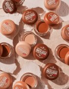 essence NATURAL MATTE MOUSSE pěnový make-up odstín 02 16 g