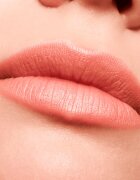 essence Soft & Precise tužka na rty odstín 302 0.78 g