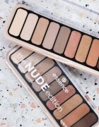 essence The Nude Edition paletka očních stínů odstín 10 Pretty in Nude 10 g