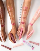 essence the super peptide glossy lip treatment balzám na rty odstín 08 Cherrylicious! 10 ml