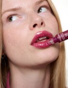 essence the super peptide glossy lip treatment balzám na rty odstín 08 Cherrylicious! 10 ml
