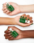 Essie Snow White lak na nehty odstín seize the crown 13.5 ml