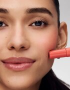 Estée Lauder Futurist Blushmaker krémová tvářenka odstín Stolen Glance 10 ml