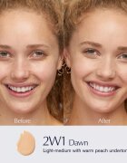 Estée Lauder Futurist SkinTint Serum Foundation With Botanical Oil Infusion SPF 20 pečující make-up SPF 20 odstín 2W1 Dawn 30 ml