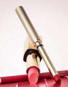 Estée Lauder Pure Color Creme Lipstick krémová rtěnka odstín Eccentric 35 g