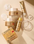 Eveline Cosmetics 24k Gold & Caviar 24K Gold Vitamin C vypínací krém na oční okolí 15 ml