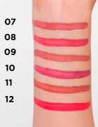 Eveline Cosmetics Wonder Match dlouhotrvající matná tekutá rtěnka s kyselinou hyaluronovou odstín 09 Dream Nude 6.8 ml