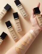 Eveline Cosmetics Wonder Match dlouhotrvající tekutý make-up s kyselinou hyaluronovou odstín 30 Cool Beige 30 ml