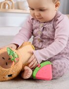 Fisher-Price Snuggly Snacky Capy plyšová hračka s chrastítkem 1 ks
