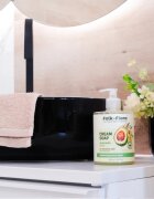 Folk & Flora Avocado & Olive tekuté mýdlo pro citlivou pokožku 500 ml