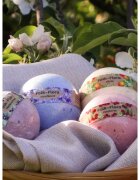 Folk & Flora Citrus koupelová bomba s osvěžujícím účinkem 130 g