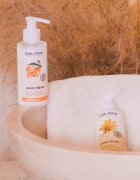 Folk & Flora Sea Buckthorn ochranný krém na ruce s vyživujícím účinkem 150 ml