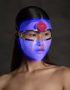 FOREO FAQ™ 201 přístroj pro revitalizaci a omlazení pleti s LED podsvícením 1 ks