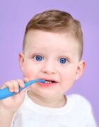 FOREO ISSA™ 4 Baby elektrický zubní kartáček pro děti od narození do 3 let Bubble Blue 1 ks