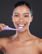 FOREO ISSA™ 4 Plus elektrický zubní kartáček Lavender 1 ks