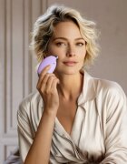 FOREO KIWI™ Derma zařízení pro diamantovou mikrodermabrazi a čištění pórů 1 ks