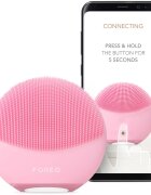 FOREO LUNA™4 Mini čisticí přístroj na obličej Pearl Pink