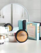 FOREO UFO™ 2 sonický přístroj pro urychlení účinků pleťové masky Black 1 ks
