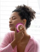 FOREO UFO™ 3 5-in-1 sonický přístroj pro urychlení účinků pleťové masky Pearl Pink 1 ks