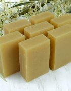Friendly Soap Natural Soap Tea Tree & Turmeric přírodní mýdlo 7x95 g