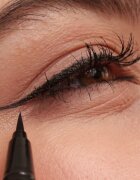 Gabriella Salvete Everlasting voděodolné oční linky v peru odstín Black 06 ml