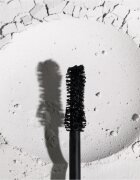 Gabriella Salvete Over The Moon 24H Volume & Curl dlouhotrvající řasenka pro objem s diamantovým práškem odstín Black 9.5 ml