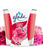 Glade Luscious Cherry & Peony vonná svíčka 70 g