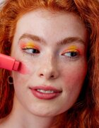 Glow Hub Buff Blush krémová tvářenka v tyčince odstín Poppin 5 g