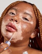 Glow Hub Gen Gleam hydratační lesk na rty odstín Milked 3 ml