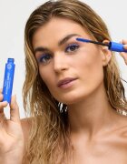 GOSH COPENHAGEN Boombastic řasenka pro objem a natočení řas odstín 002 Crazy Blue 13 ml